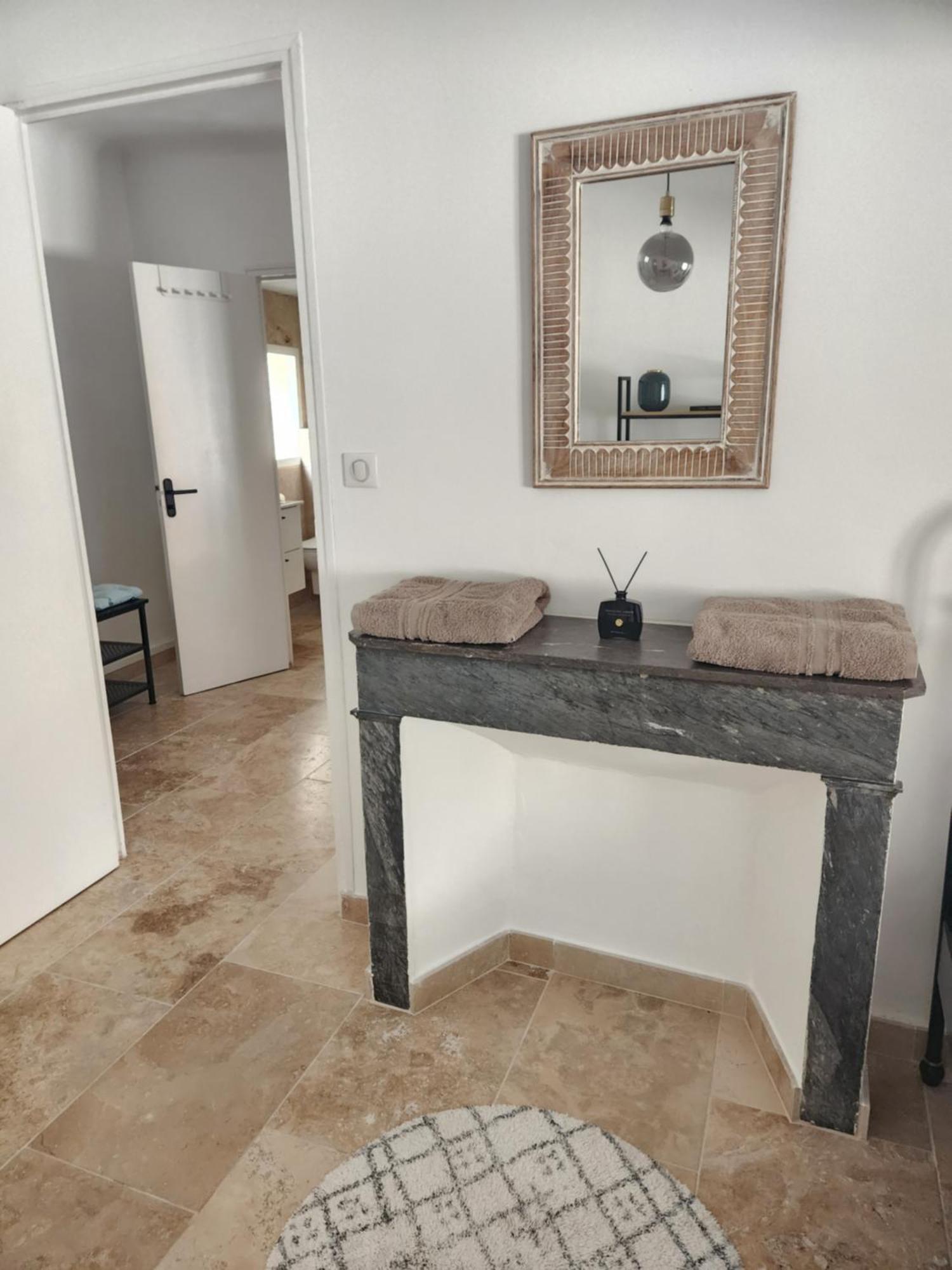 Le Beffroi De Gaston Climatise Apartment Aix-en-Provence Ngoại thất bức ảnh